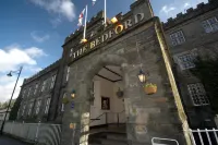 Bedford Hotel Hotels near HMP Dartmoor Prison Heritage Centre