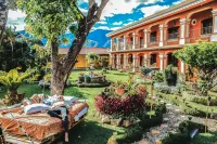 Socialtel Antigua - Formerly Selina Antigua Hotel dekat Salon de Eventos Los Girasoles