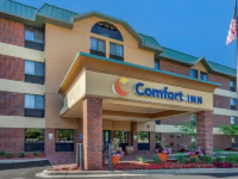 Comfort Inn Near Greenfield Village Hotels in Dearborn