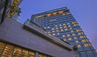Four Seasons Hotel Jakarta Hotel dekat Lotte mart