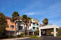 Courtyard Oakland Airport Hotels in Oakland