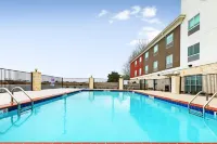 Holiday Inn Express & Suites Junction
