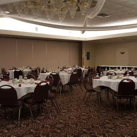 Avalon Hotel & Conference Center