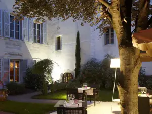 Maison Philippe le Bon Hôtel, Restaurant & Bar le 19
