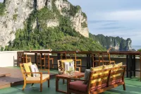 Avani Ao Nang Cliff Krabi Resort - bar