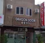 Dragon Door Hotel Các khách sạn gần Lumut Yacht Club