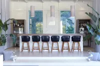 Thalassa Boutique Hotel - Adults Only - bar