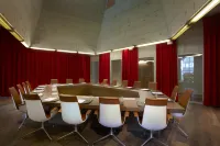 B2 Boutique Hotel + Spa