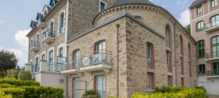 Le Parc du Prieure Ξενοδοχεία στην πόλη Dinard