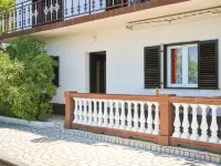 Dalibor Hotels in Vratarusa