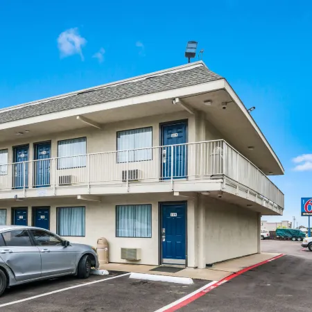 Motel 6 Irving, TX - Dallas
