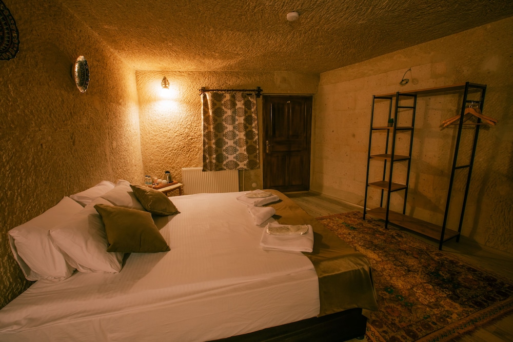 Mia Cappadocia Cave Hotel