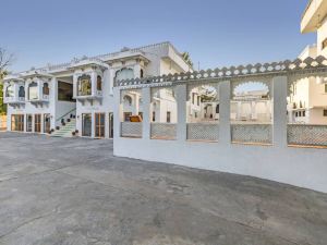 Devendragarh Palace - Luxury Paying Guest House