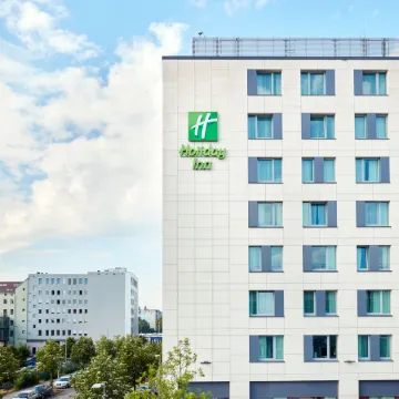 Holiday Inn Berlin City East Side Отели рядом с достопримечательностью «Станция метро Weberwiese»