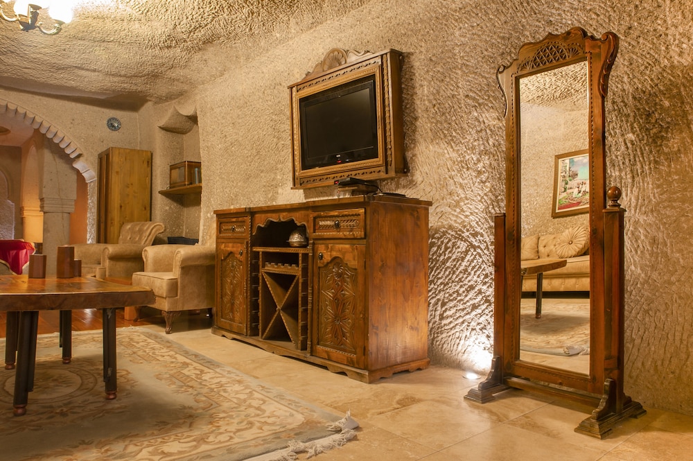 Ottoman Cave Suites