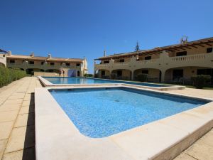 Apartment with Pool and Terrace - Porches