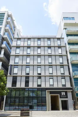 โรงแรมมันเดย์ เกียวโต คาระซุมะ นิโจ โรงแรมในเกียวโต