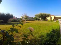 La Casa Nert Hotels in Thuir