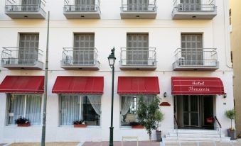 Hotel Theoxenia - Housity