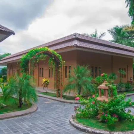 The Hotel Umbra Bagan Отели рядом с достопримечательностью «Ньян У»