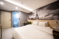 Wolgot Seven Hotels in Сіхин