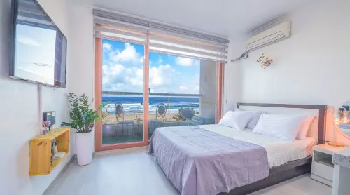 Yangyang Yemeusong Dongho Sea Pension