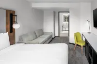 Fairfield Inn & Suites New York Manhattan/Times Square South Hotels in New York