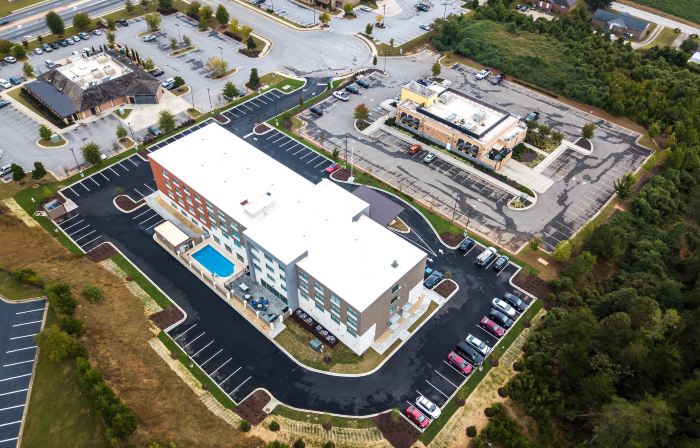 Holiday Inn Express & Suites GAINESVILLE - LAKE LANIER AREA by IHG