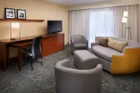 Courtyard Chicago Deerfield Các khách sạn ở Northbrook