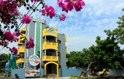 Hotel Castle Manor - Auroville Beach Hotels in Periyamudaliyar Chavadi