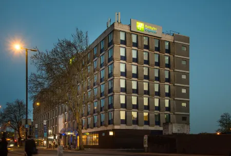 Holiday Inn Express Bristol City Centre Отели рядом с достопримечательностью «Бристольский университет»