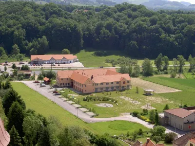 Jufa Hotel Pöllau Weiz 호텔