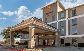 Comfort Suites Waco Near University Area