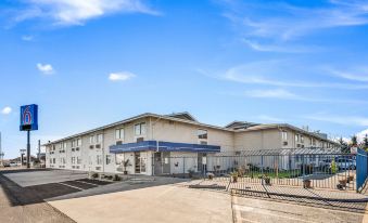 Motel 6 Fort Wayne, IN