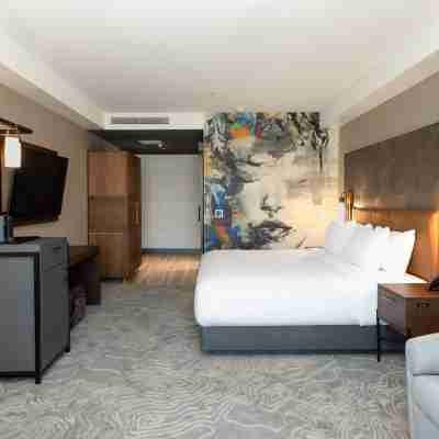 The Glenmark, Glendale, a Tribute Portfolio Hotel Rooms