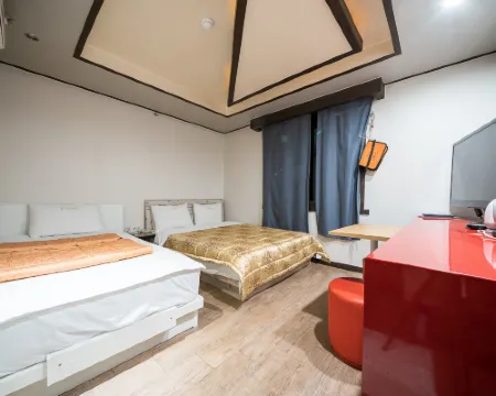 Sacheon Feel Hotels in Sacheon