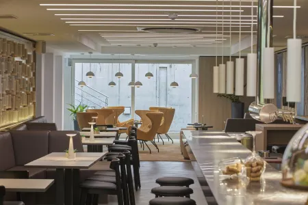 Hotel Schloss Montabaur Отели в г. Оберельберт