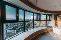 A Dream Homestay (Yichang Shuiyuecheng Dibogan) - Condos