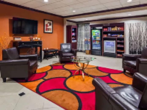 Baymont by Wyndham la Vergne Hotels in La Vergne