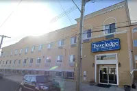 Travelodge by Wyndham Ozone Park Hotel di New York