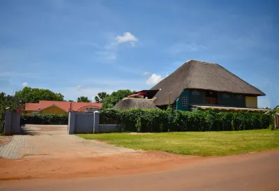 African Roots Gulu Các khách sạn ở Gulu Municipality