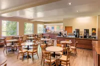Comfort Inn & Suites Shawinigan - parking