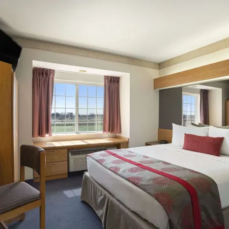 Ramada Limited Bloomington