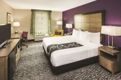 La Quinta Inn & Suites by Wyndham Milledgeville فنادق في ميلدجفيل
