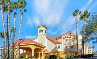 La Quinta Inn & Suites by Wyndham Tucson Airport