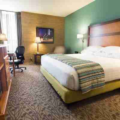 Drury Inn & Suites Atlanta Morrow Rooms