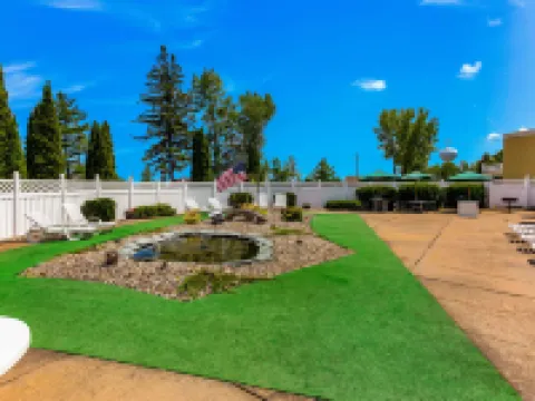 Quality Inn & Suites Hotels in Plattsburgh