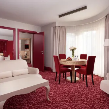 Domina Hotel St. Petersburg (Домина Санкт-Петербург)