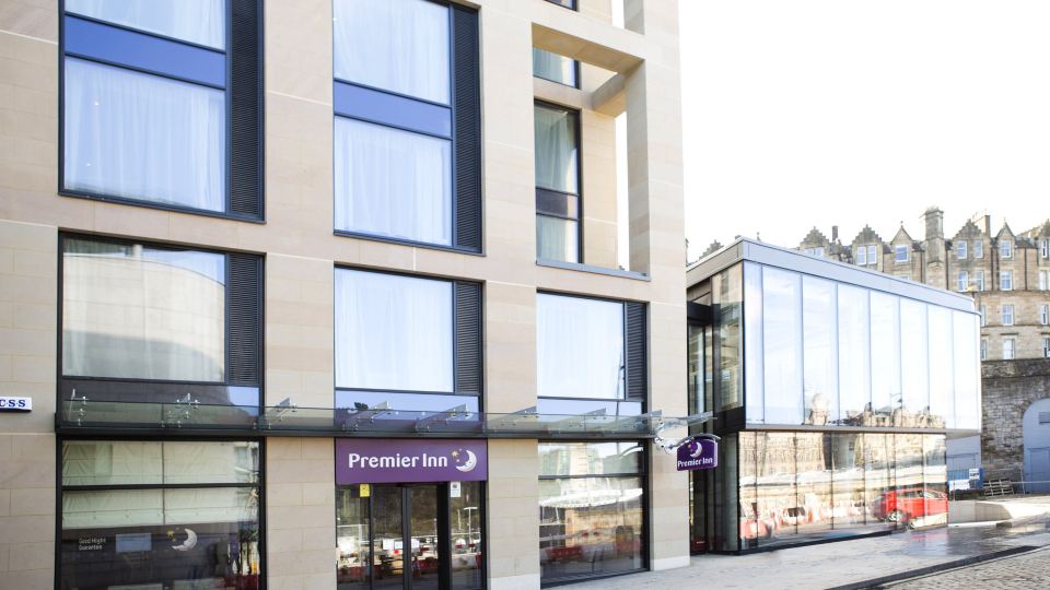 Premier Inn Edinburgh City Centre Royal Mile