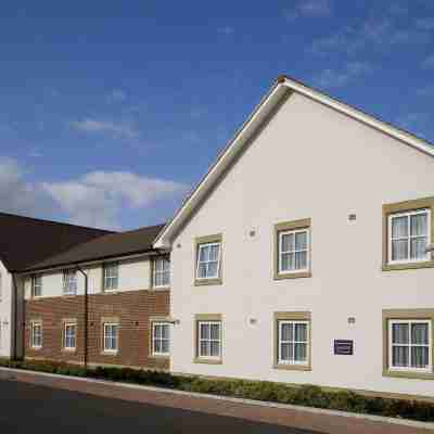 Premier Inn Peterborough North Hotel Exterior